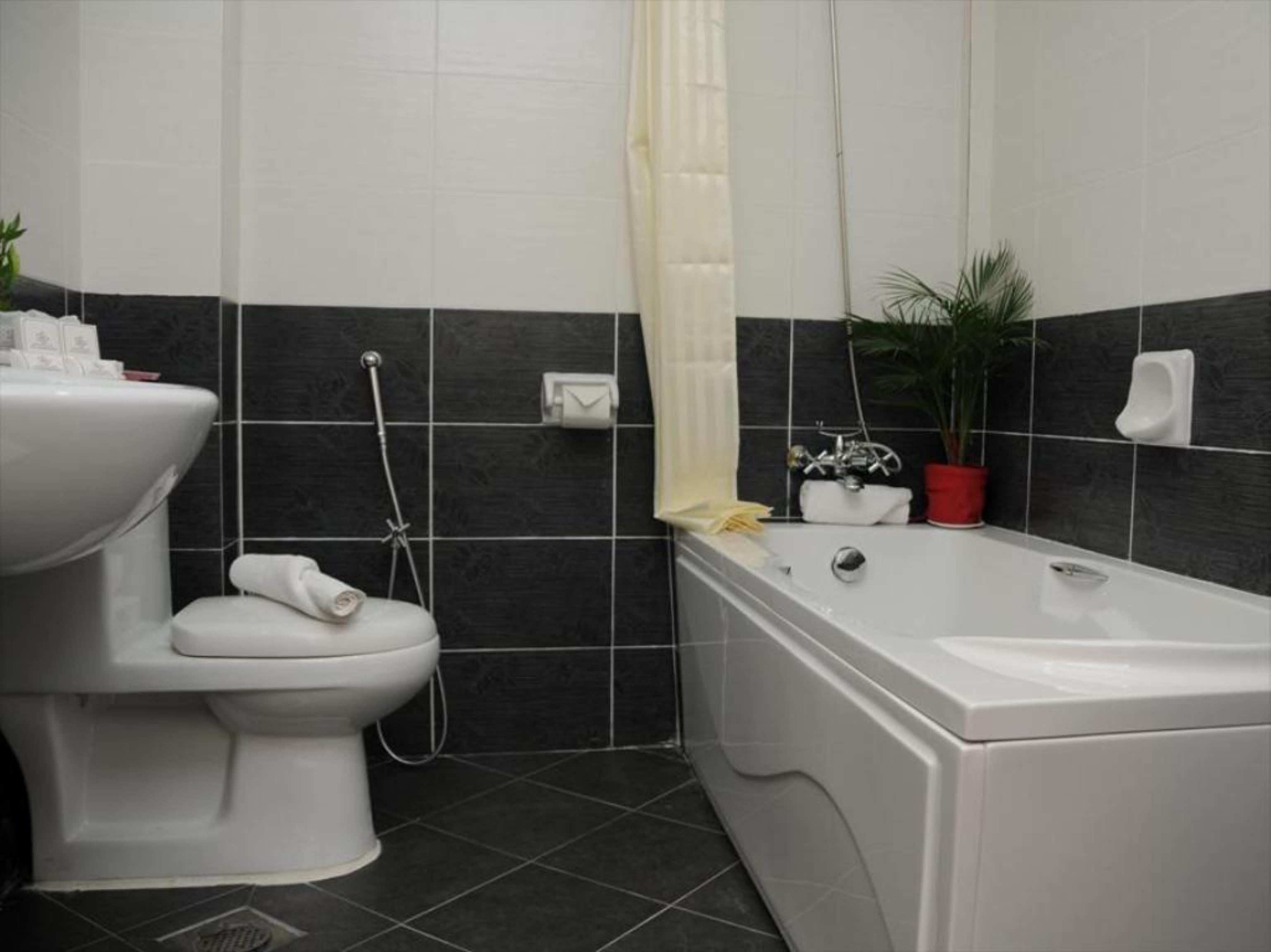 Capital O 89658 Bustani Hotel Jitra Dış mekan fotoğraf